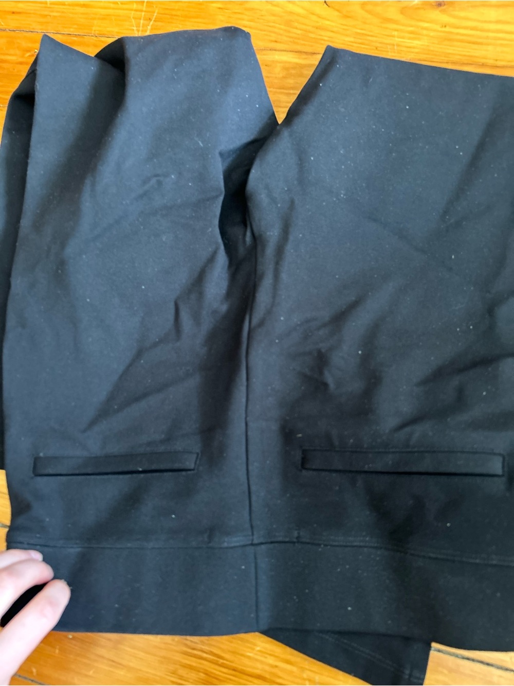 ☀️3/$25 Quince Kick Flare Ponte Pants medium black - Picture 8 of 8